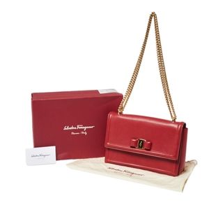 Salvatore ferragamo red leather ginny shoulder bag